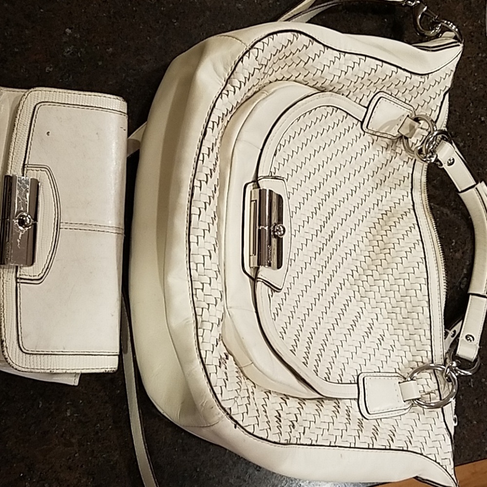Coach purse and wallet